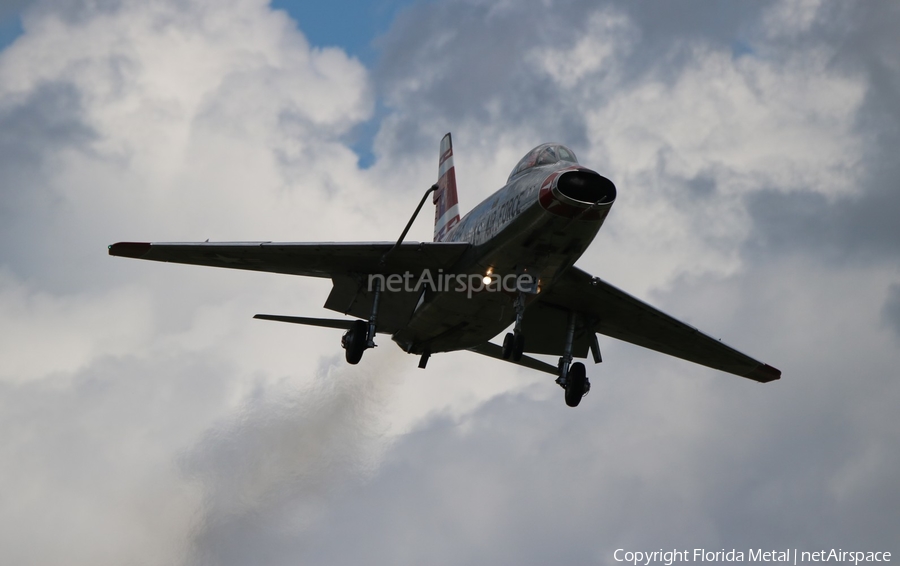 (Private) North American F-100F Super Sabre (N2011V) | Photo 328420