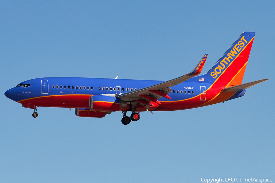 Southwest Airlines Boeing 737-7H4 (N201LV) | Photo 179609