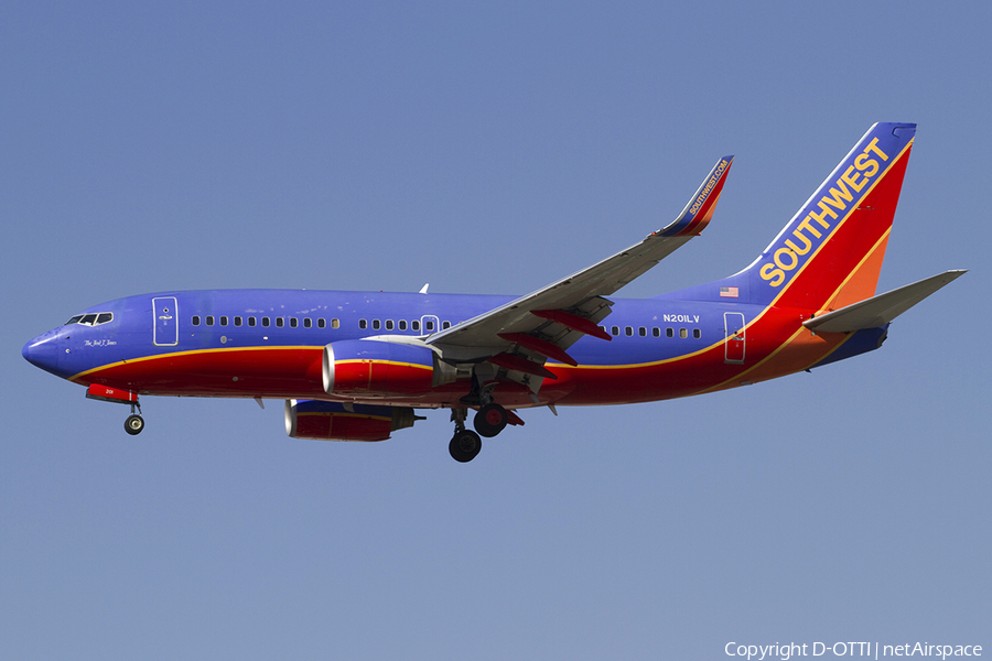 Southwest Airlines Boeing 737-7H4 (N201LV) | Photo 336882