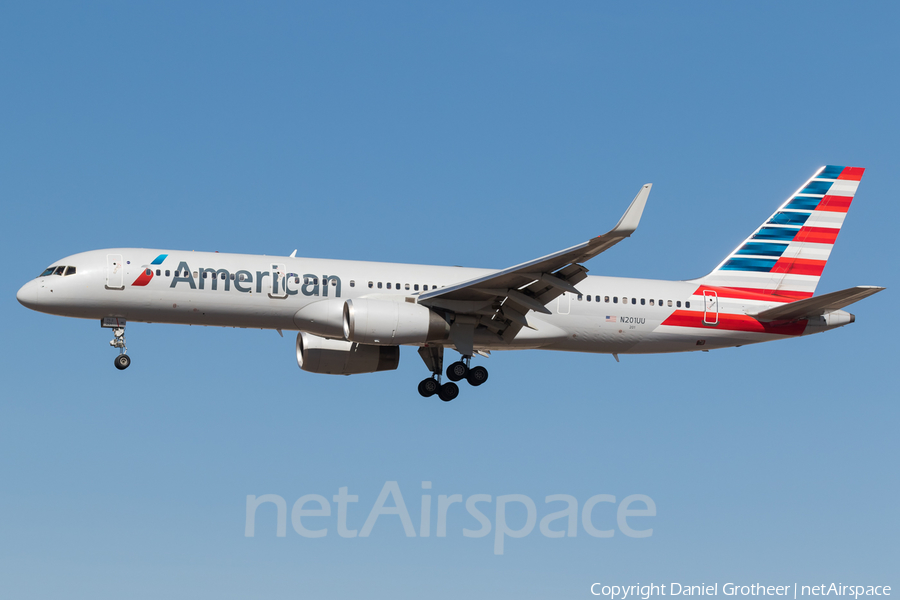 American Airlines Boeing 757-2B7 (N201UU) | Photo 238987