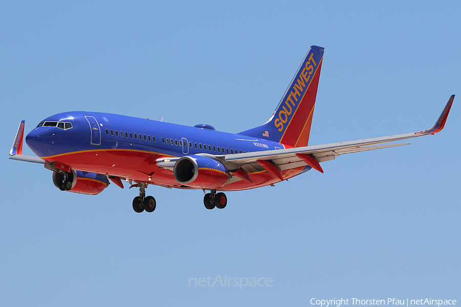 Southwest Airlines Boeing 737-7H4 (N202WN) | Photo 61361
