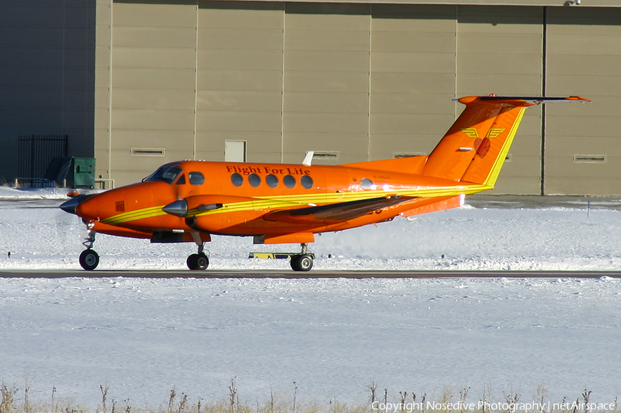 (Private) Beech King Air B200 (N203LG) | Photo 3257