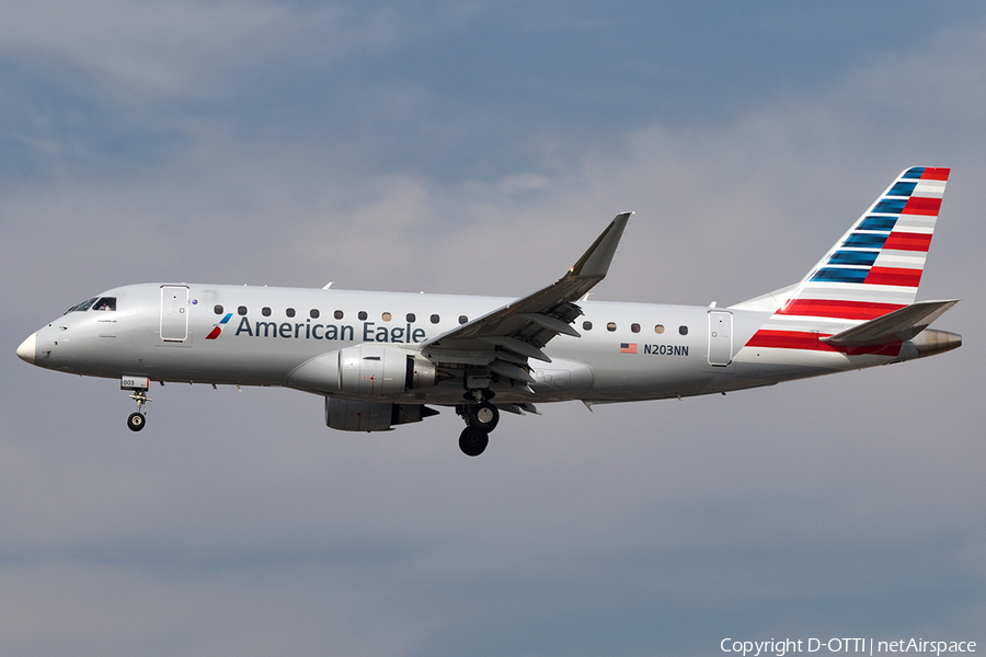 American Eagle (Compass Airlines) Embraer ERJ-175LR (ERJ-170-200LR) (N203NN) | Photo 143099