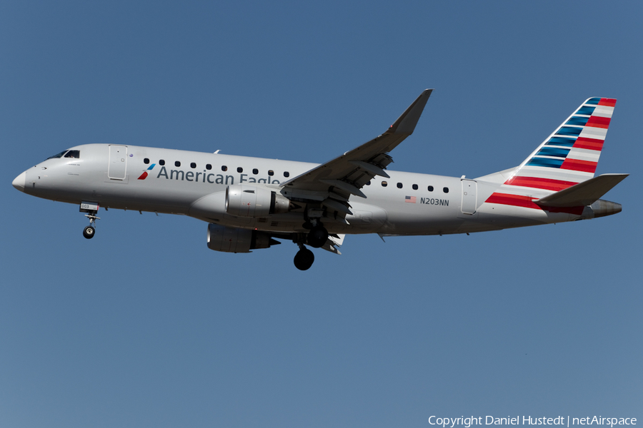 American Eagle (Compass Airlines) Embraer ERJ-175LR (ERJ-170-200LR) (N203NN) | Photo 445775