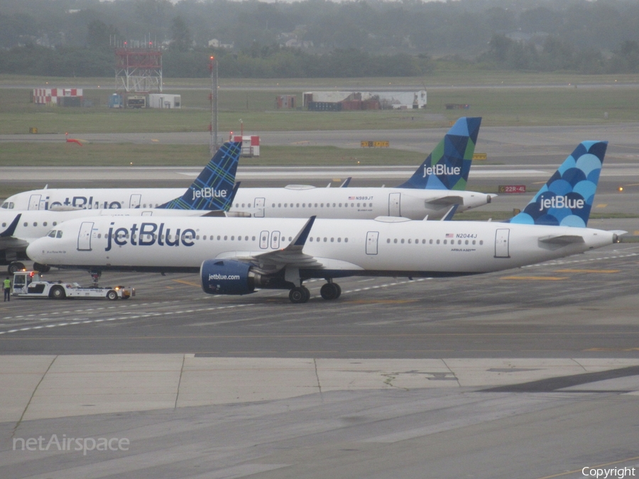 JetBlue Airways Airbus A321-271NX (N2044J) | Photo 511572