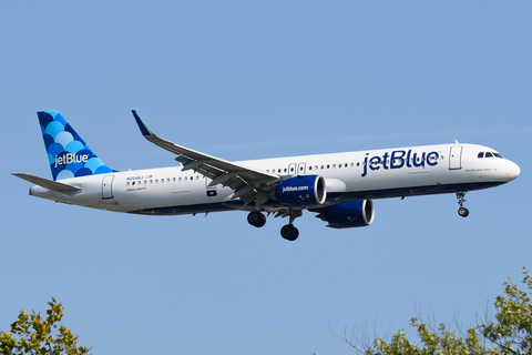 JetBlue Airways Airbus A321-271NX (N2048J) at  New York - John F. Kennedy International, United States