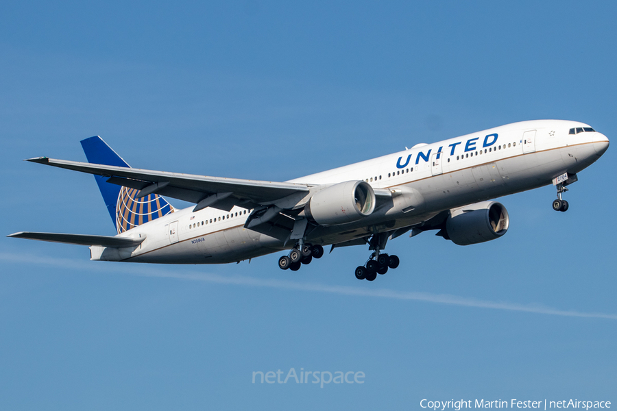 United Airlines Boeing 777-222(ER) (N204UA) | Photo 408730