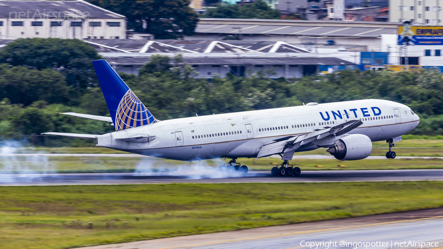 United Airlines Boeing 777-222(ER) (N204UA) | Photo 373292