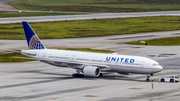 United Airlines Boeing 777-222(ER) (N204UA) at  Sao Paulo - Guarulhos - Andre Franco Montoro (Cumbica), Brazil