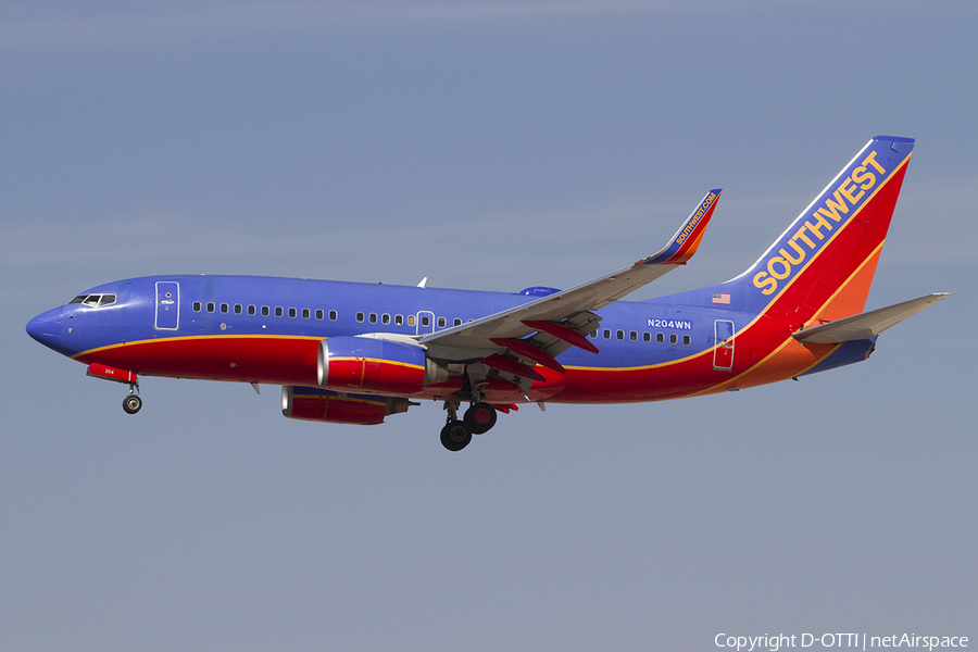 Southwest Airlines Boeing 737-7H4 (N204WN) | Photo 341095