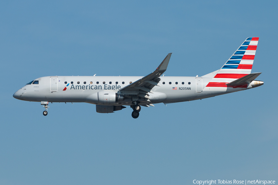 American Eagle (Compass Airlines) Embraer ERJ-175LR (ERJ-170-200LR) (N205NN) | Photo 298838