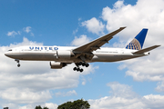 United Airlines Boeing 777-222(ER) (N206UA) at  London - Heathrow, United Kingdom