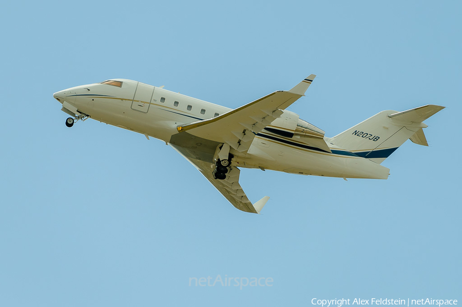 (Private) Bombardier CL-600-2B16 Challenger 601-3R (N207JB) | Photo 67790