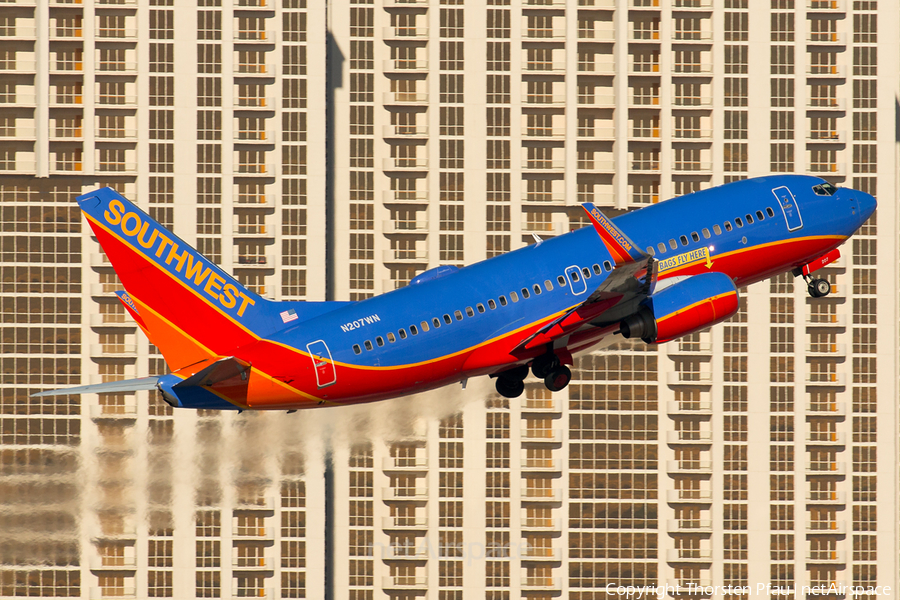 Southwest Airlines Boeing 737-7H4 (N207WN) | Photo 99188
