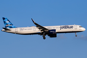 JetBlue Airways Airbus A321-271NX (N2086J) at  New York - John F. Kennedy International, United States