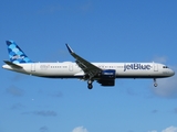 JetBlue Airways Airbus A321-271NX (N2086J) at  San Juan - Luis Munoz Marin International, Puerto Rico