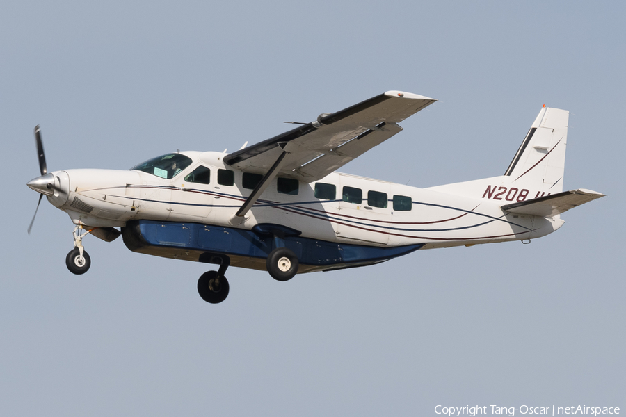 Makers Air Cessna 208B Grand Caravan (N208JH) | Photo 604871