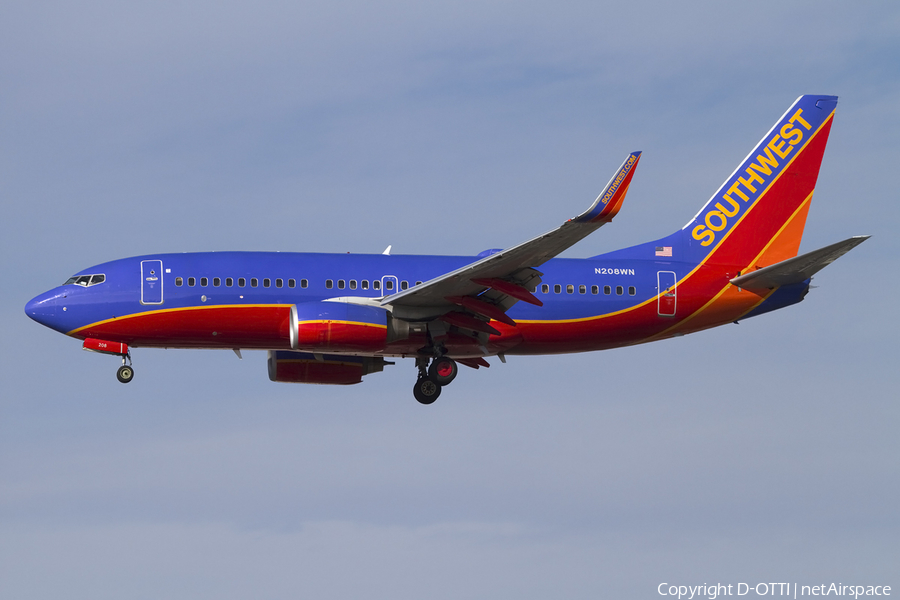 Southwest Airlines Boeing 737-7H4 (N208WN) | Photo 426325