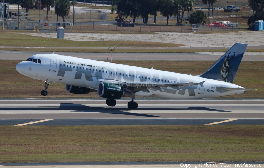Frontier Airlines Airbus A320-214 (N209FR) | Photo 569601