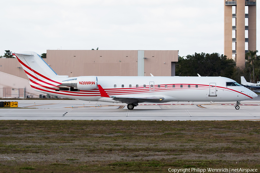 (Private) Bombardier CRJ-200LR (N209RW) | Photo 241662