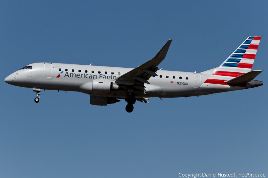 American Eagle (Compass Airlines) Embraer ERJ-175LR (ERJ-170-200LR) (N210NN) | Photo 445776