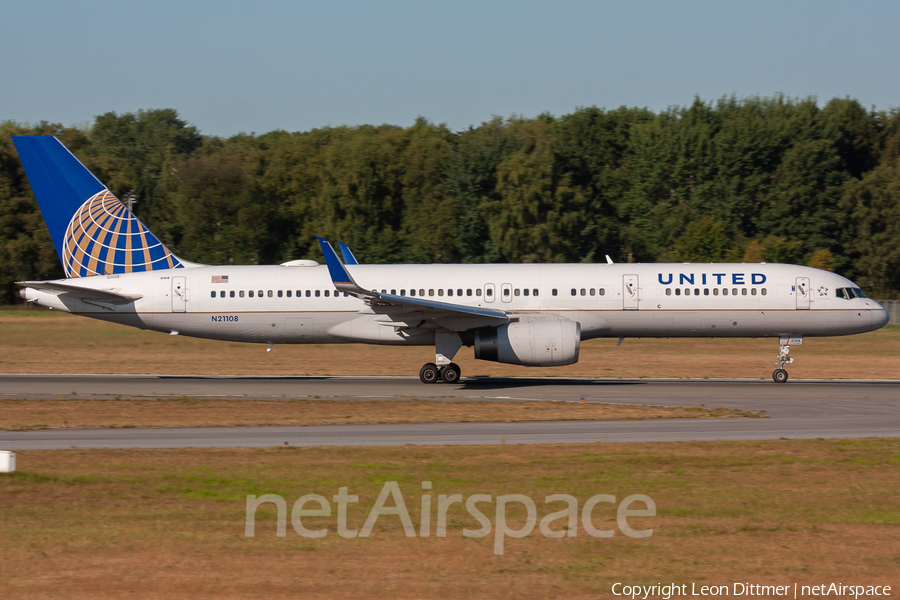 United Airlines Boeing 757-224 (N21108) | Photo 259007