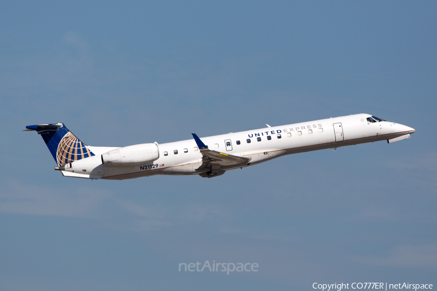 United Express (ExpressJet Airlines) Embraer ERJ-145XR (N21129) | Photo 59242