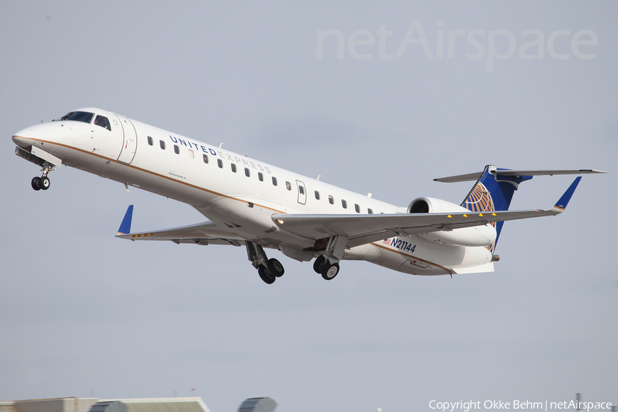 United Express (ExpressJet Airlines) Embraer ERJ-145XR (N21144) | Photo 286040