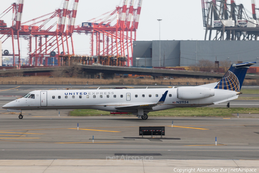 United Express (ExpressJet Airlines) Embraer ERJ-145XR (N21154) | Photo 158660