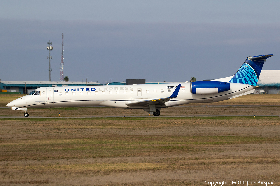 United Express (ExpressJet Airlines) Embraer ERJ-145XR (N21154) | Photo 671102