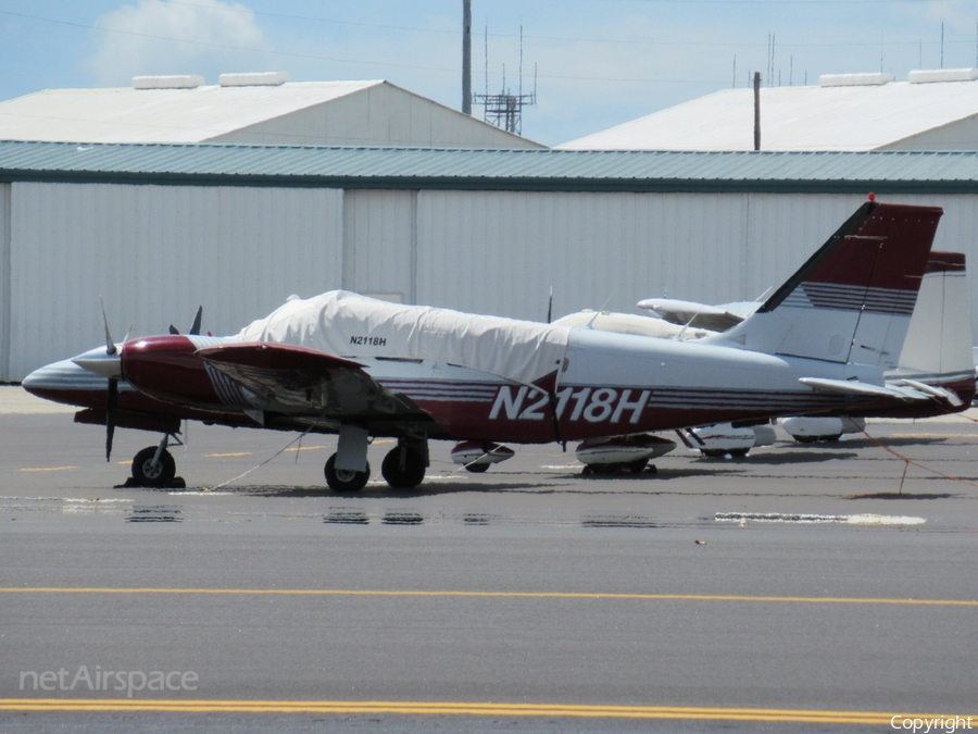 (Private) Piper PA-34-200T Seneca II (N2118H) | Photo 517814