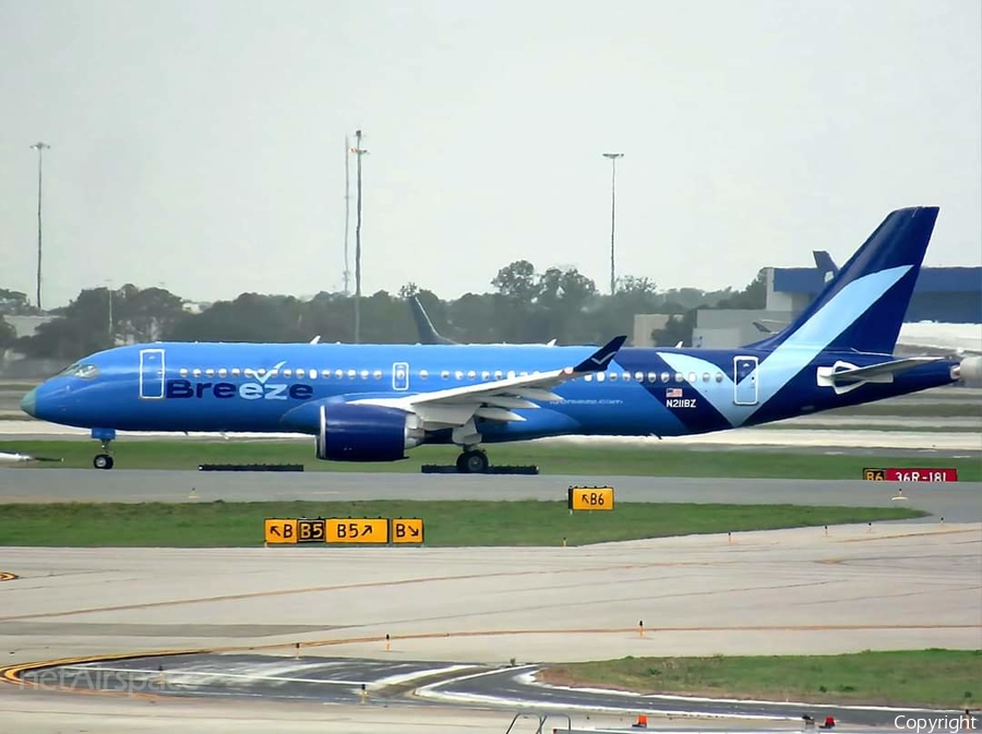 Breeze Airways Airbus A220-300 (N211BZ) | Photo 566938