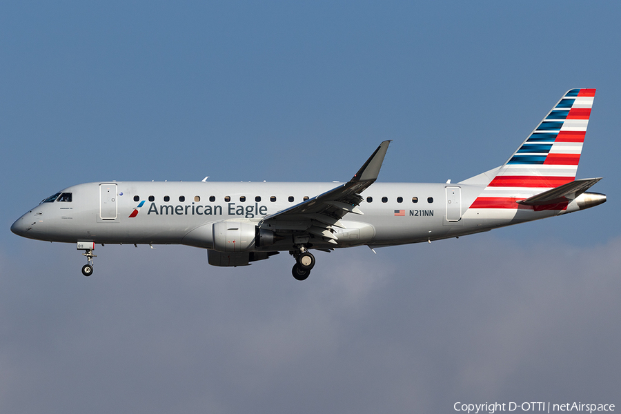 American Eagle (Compass Airlines) Embraer ERJ-175LR (ERJ-170-200LR) (N211NN) | Photo 143748