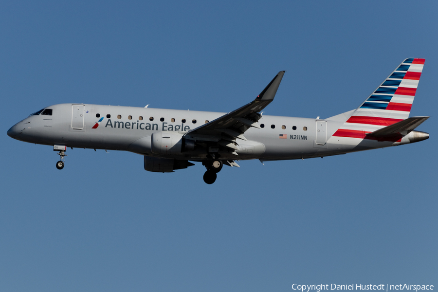 American Eagle (Compass Airlines) Embraer ERJ-175LR (ERJ-170-200LR) (N211NN) | Photo 446769