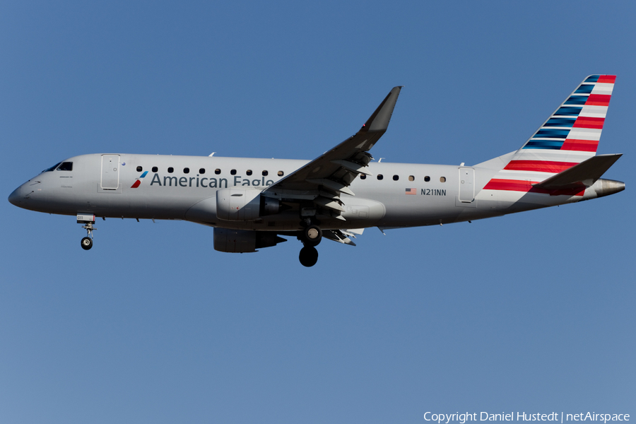 American Eagle (Compass Airlines) Embraer ERJ-175LR (ERJ-170-200LR) (N211NN) | Photo 449923