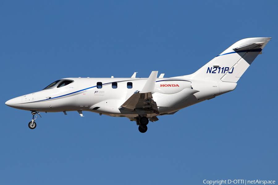 Jet Token Honda HA-420 HondaJet (N211PJ) | Photo 547420