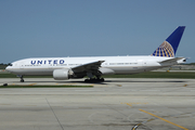 United Airlines Boeing 777-222 (N211UA) at  Chicago - O'Hare International, United States