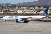 United Airlines Boeing 777-222 (N211UA) at  Phoenix - Sky Harbor, United States