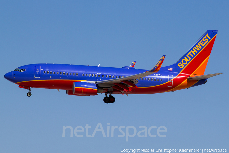 Southwest Airlines Boeing 737-7H4 (N211WN) | Photo 127176