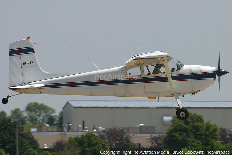 (Private) Cessna 180 Skywagon (N2123N) | Photo 168037