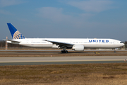 United Airlines Boeing 777-322(ER) (N2135U) at  Frankfurt am Main, Germany