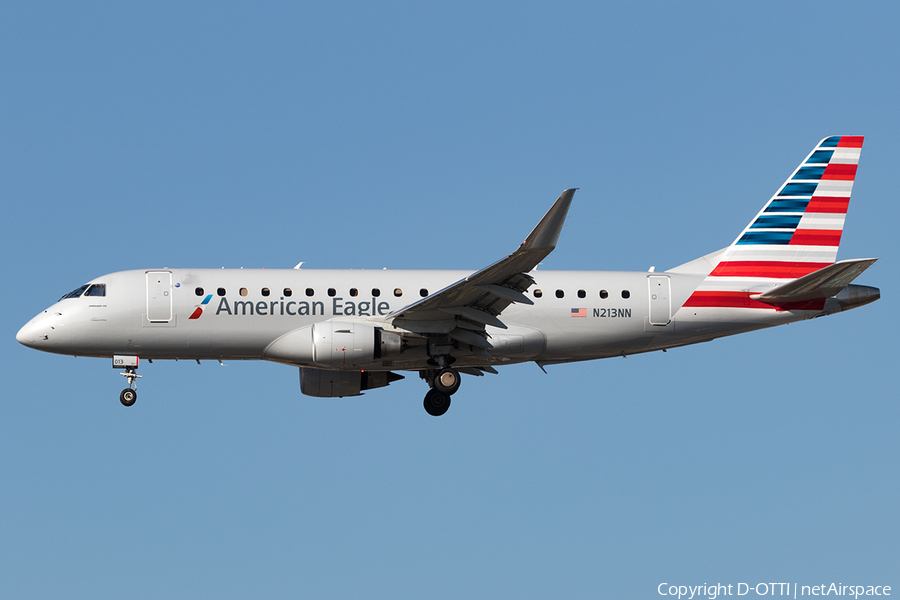 American Eagle (Compass Airlines) Embraer ERJ-175LR (ERJ-170-200LR) (N213NN) | Photo 145217
