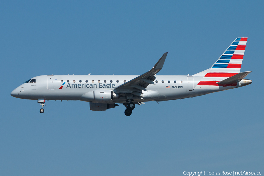 American Eagle (Compass Airlines) Embraer ERJ-175LR (ERJ-170-200LR) (N213NN) | Photo 299050