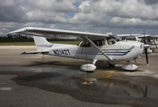 (Private) Cessna 172S Skyhawk SP (N2142T) at  Palm Beach County Park, United States