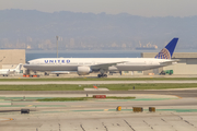 United Airlines Boeing 777-322(ER) (N2142U) at  San Francisco - International, United States