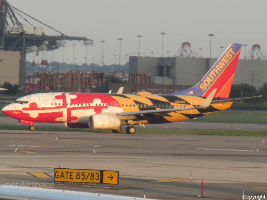 Southwest Airlines Boeing 737-7H4 (N214WN) | Photo 257510