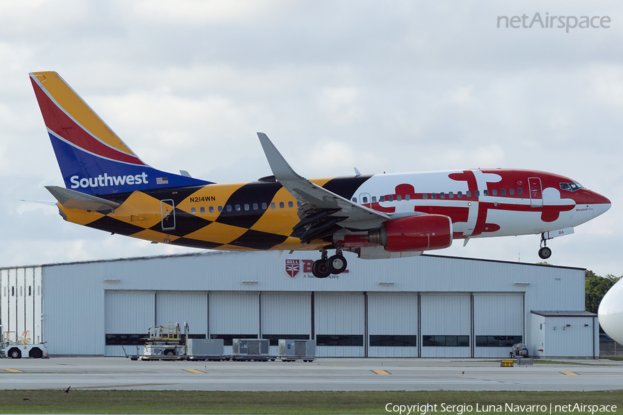 Southwest Airlines Boeing 737-7H4 (N214WN) | Photo 680146
