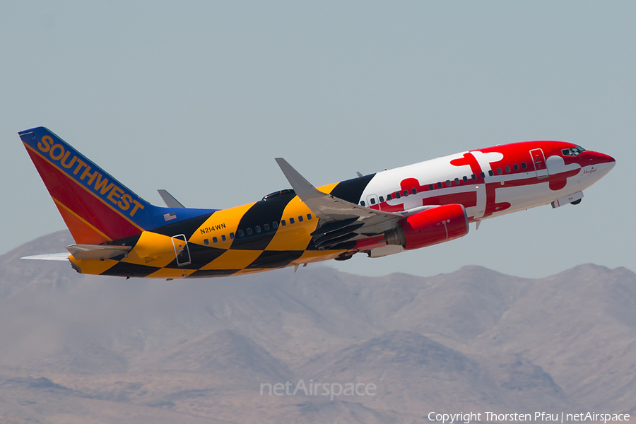 Southwest Airlines Boeing 737-7H4 (N214WN) | Photo 90343