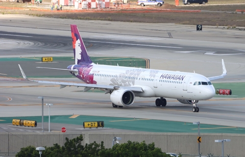 Hawaiian Airlines Airbus A321-271N (N215HA) at  Los Angeles - International, United States