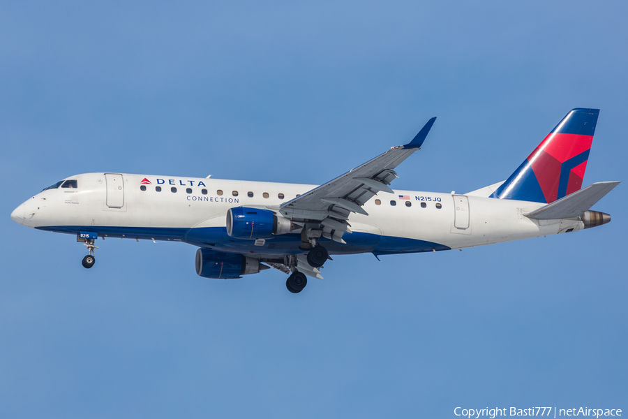Delta Connection (Shuttle America) Embraer ERJ-175LR (ERJ-170-200LR) (N215JQ) | Photo 66776